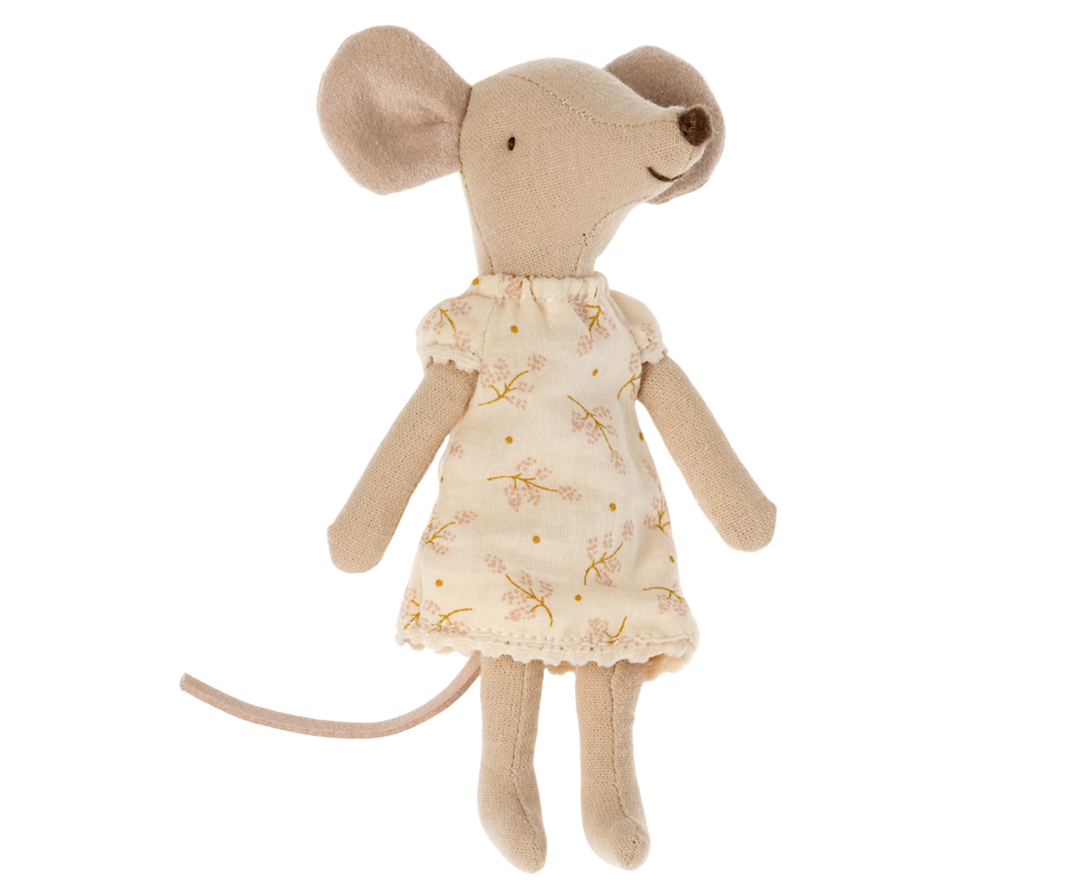 Maileg Nightgown, Big Sister Mouse at Bibelot Leek