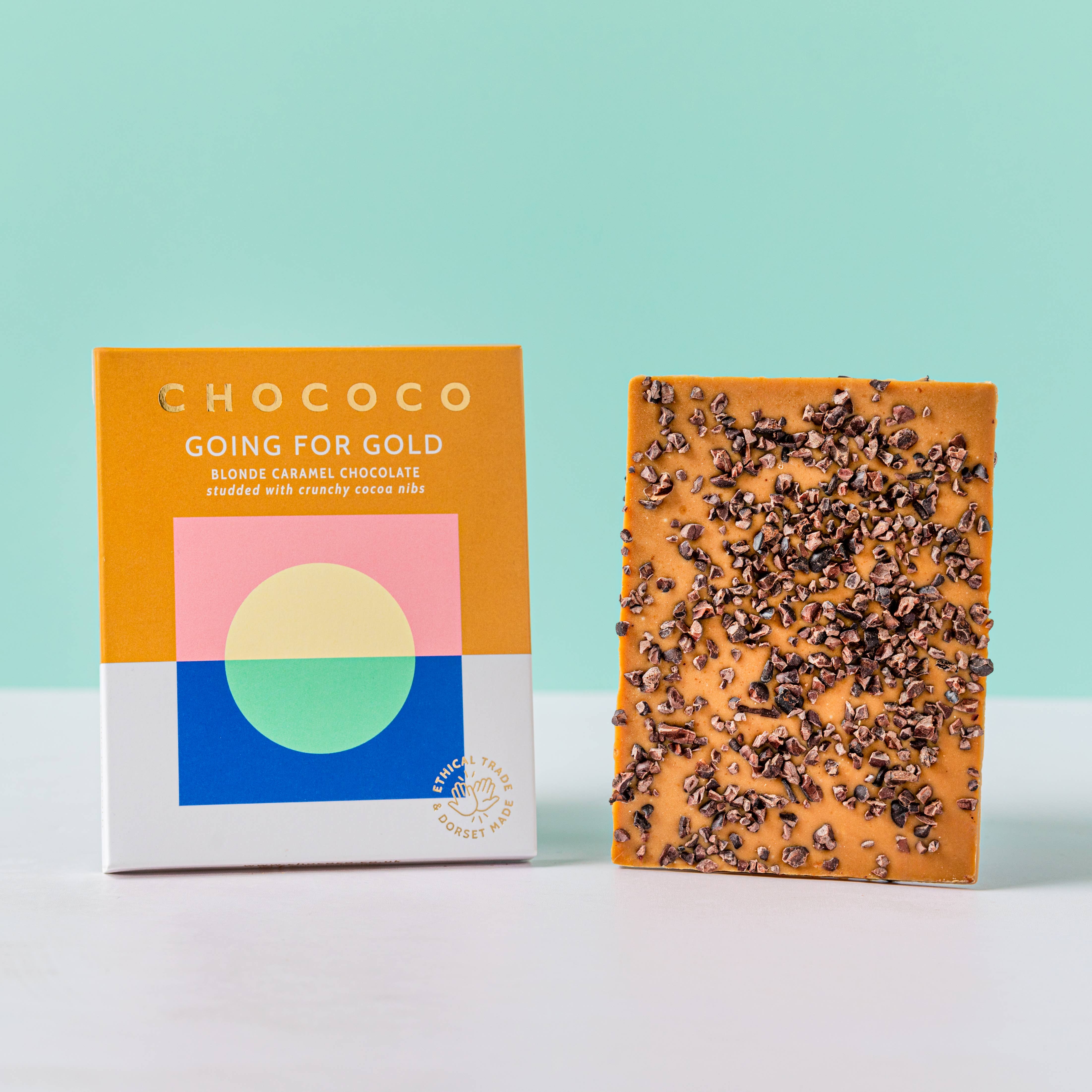 Chococo Going for Gold Blonde Caramel Chocolate Bar with crunchy cocoa nibs Bibelot Leek