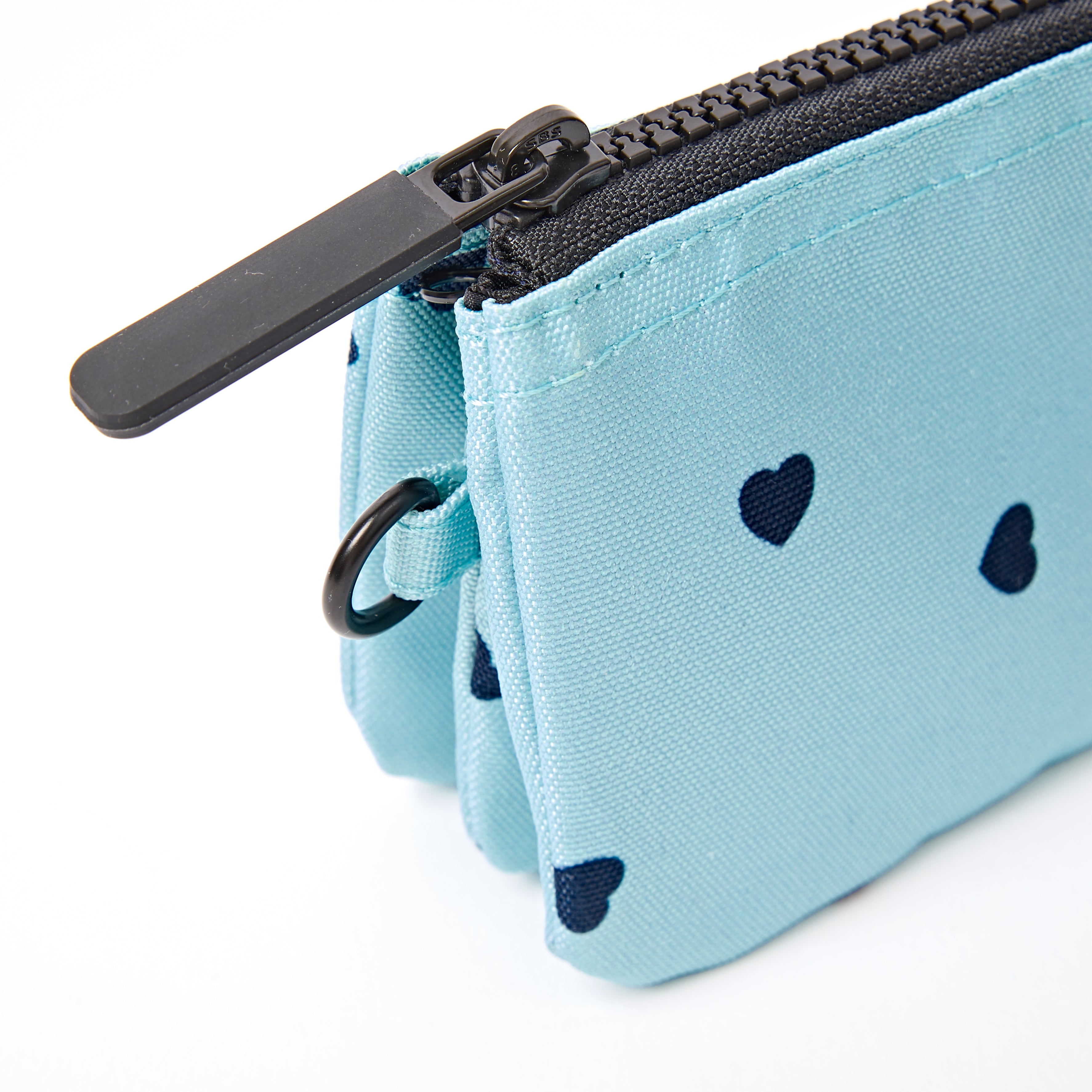 ROKA Small Carnaby Wallet – Heart Print Recycled Canvas at Bibelot Leek IK Stockist