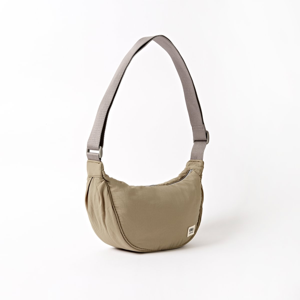 Roka Farringdon Taslon: Taupe