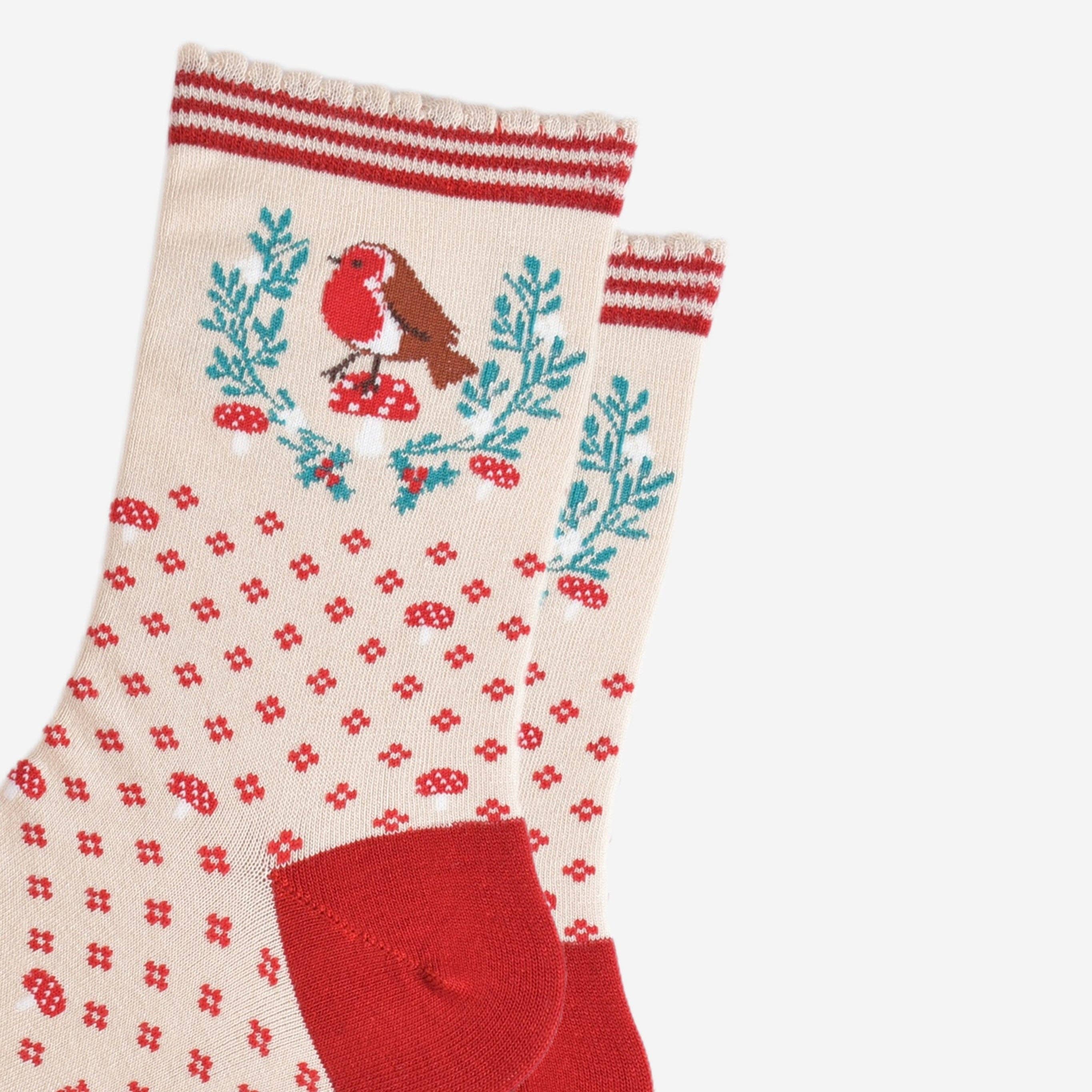 Sock Talk Women's Bamboo Socks - Cream/Red, Christmas Robin Wreath