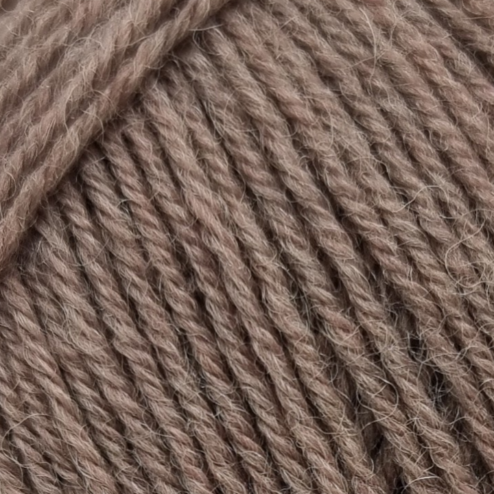 Cygnet Wool Rich 4ply Sock Yarn at Bibelot Leek