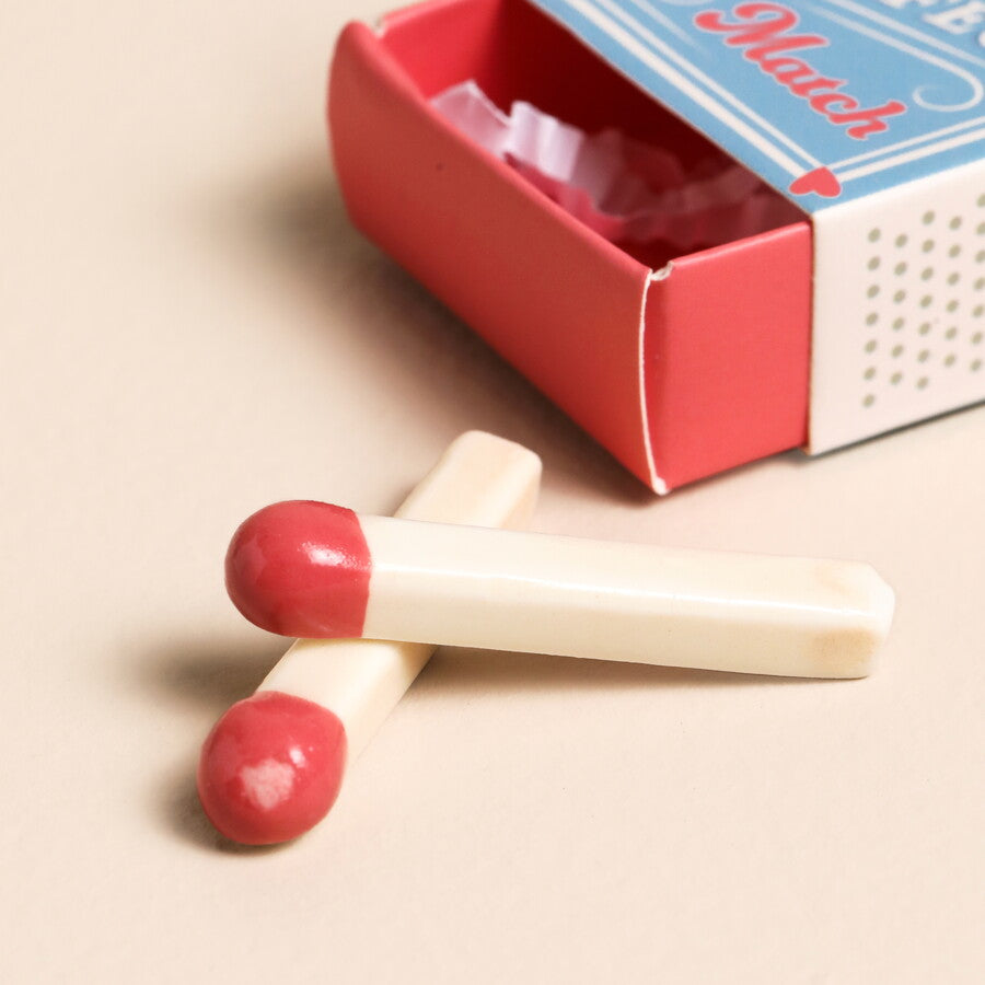 Lisa Angel Tiny Matchbox Ceramic Match Token Bibelot Leek