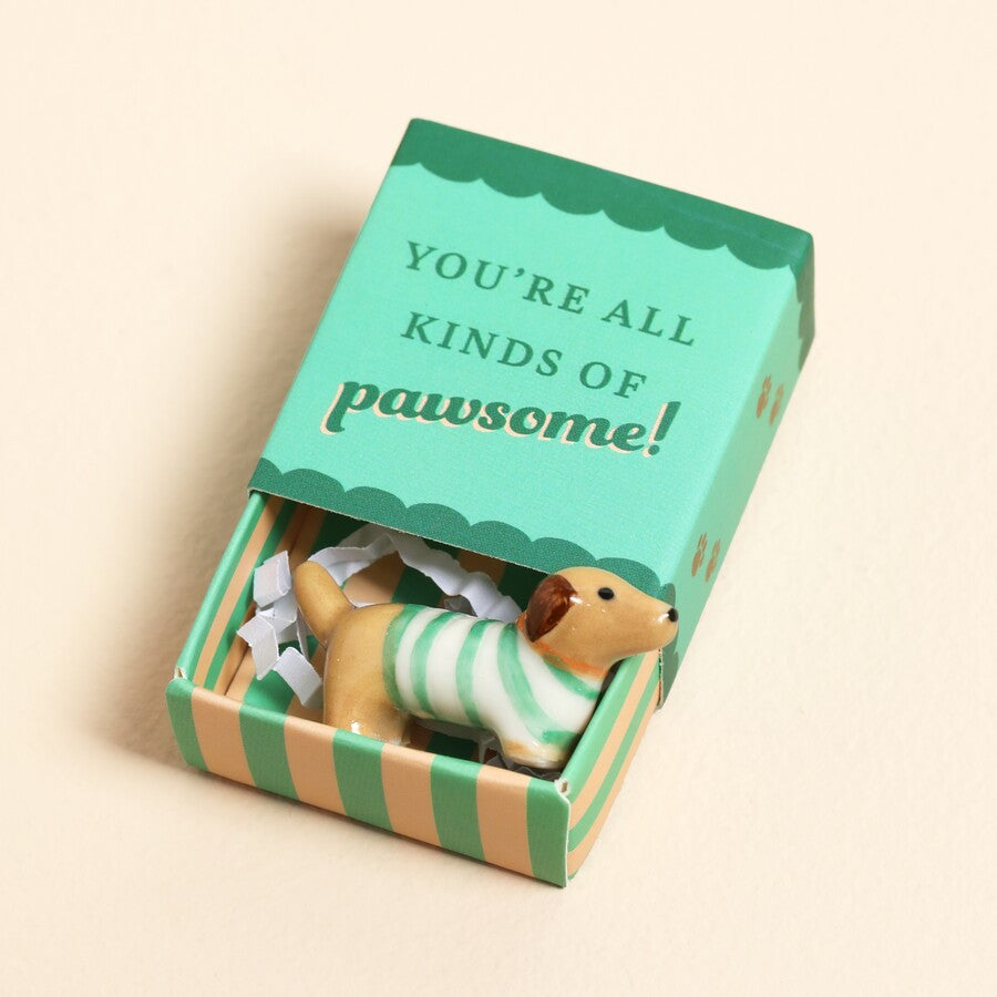 Lisa Angel Tiny Matchbox Ceramic Sausage Dog Token Bibelot Leek