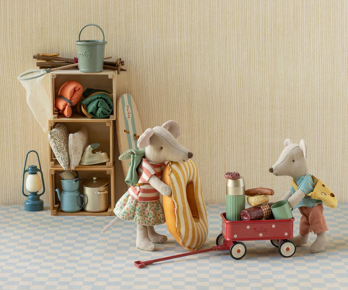 Maileg Wagon, Mouse - Red at Bibelot leek UK Stockist