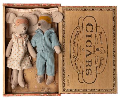 Maileg Mum & Dad Mice in Cigarbox