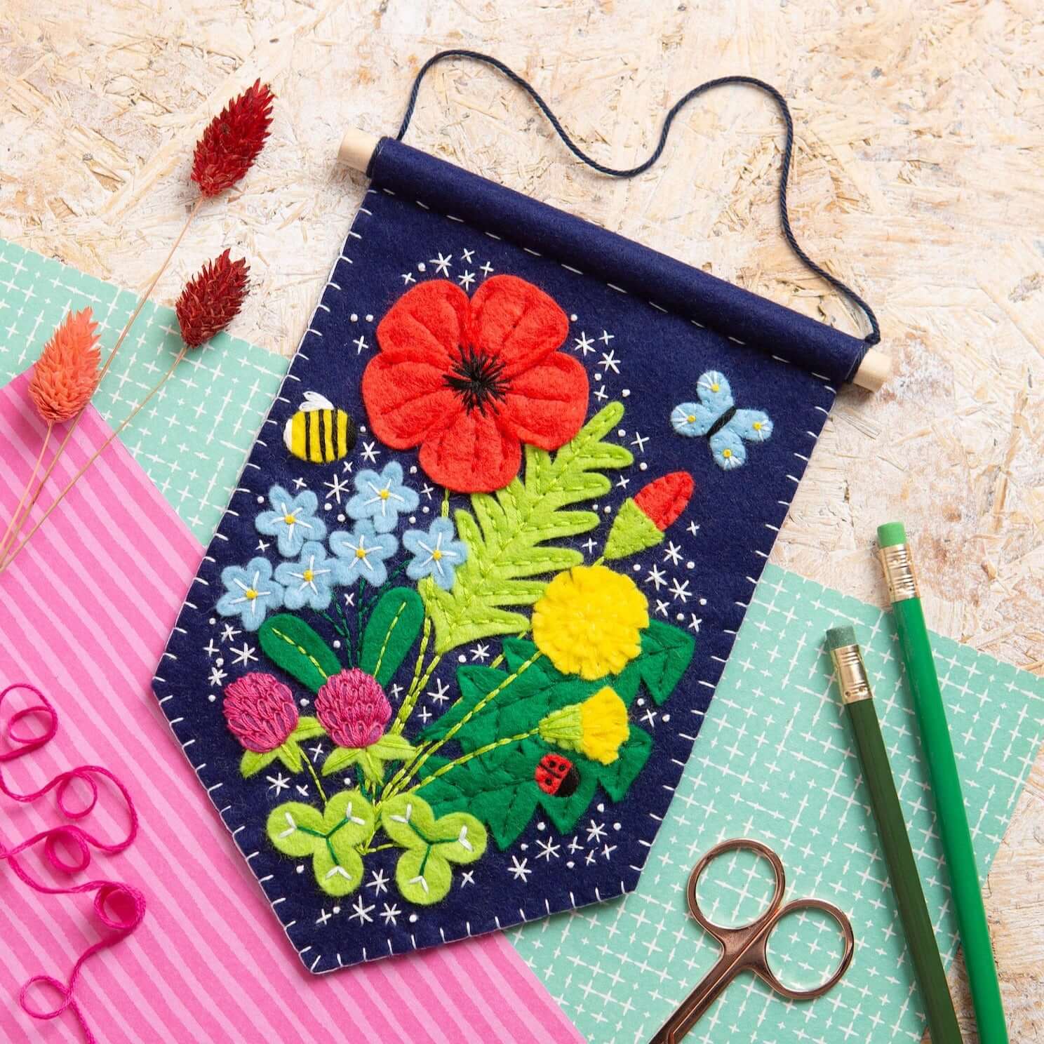 Wildflower Pennant Felt Craft Kit image 2