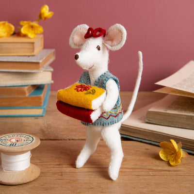 CORINNE LAPIERRE LIMITED
Little Mouse The Librarian Felt Craft Mini Kit