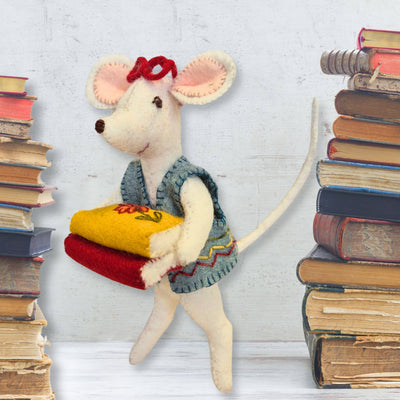 CORINNE LAPIERRE LIMITED
Little Mouse The Librarian Felt Craft Mini Kit