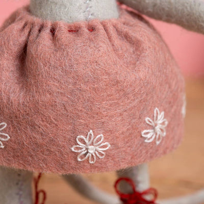 Corinne Lapierre Little Mouse The Ballet Dancer Felt Craft Mini Kit