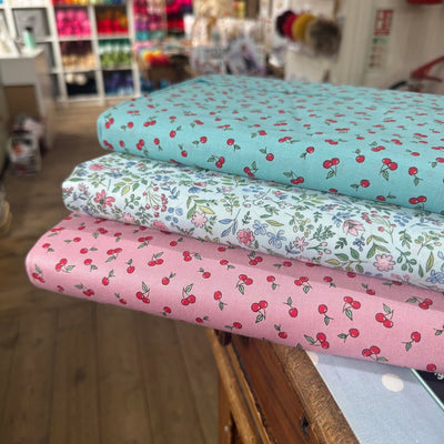 Makower Afternoon Tea Blue Flowers Fat Quarter 095/B	