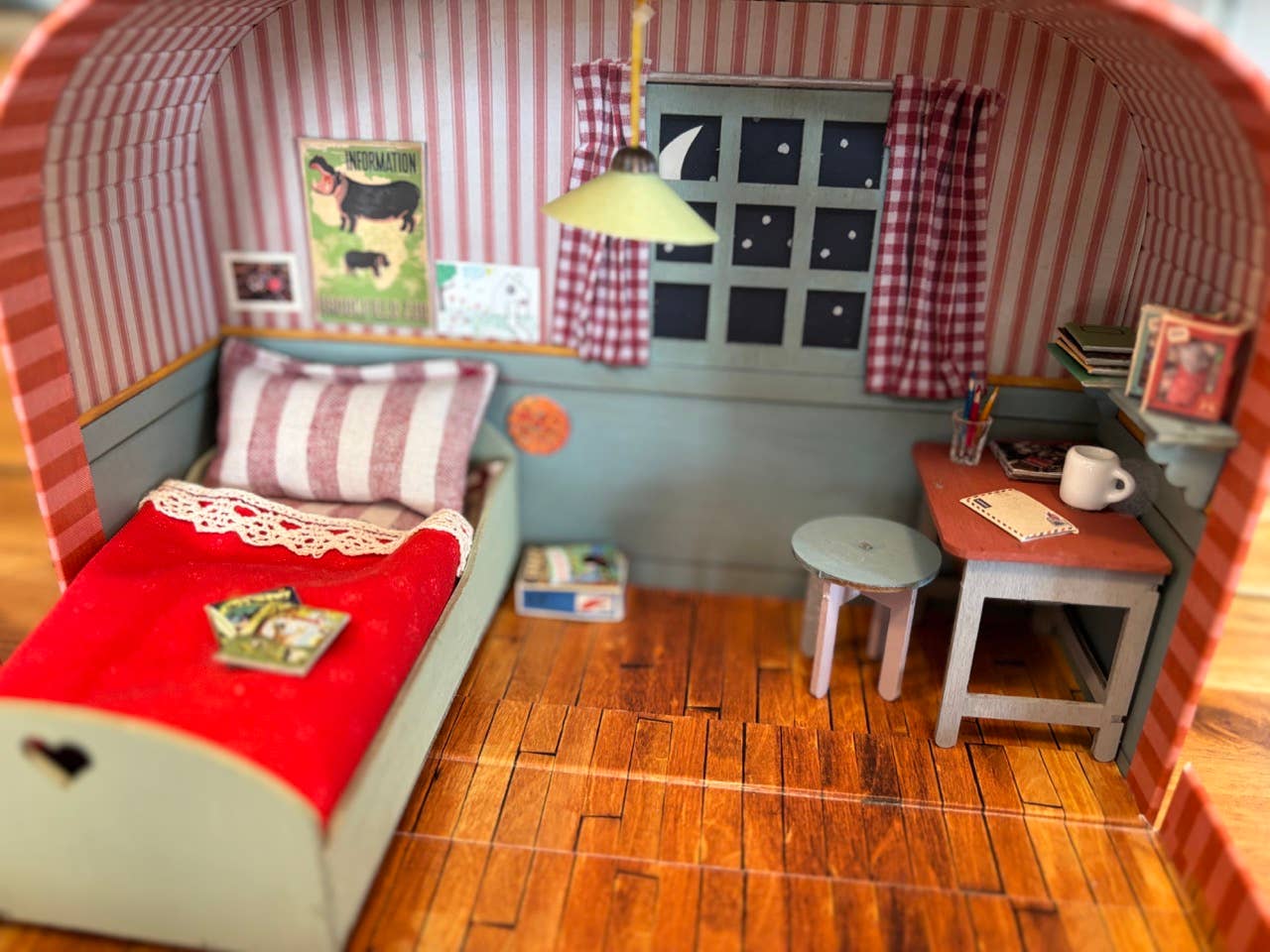 Mouse Mansion to go- Bedroom
