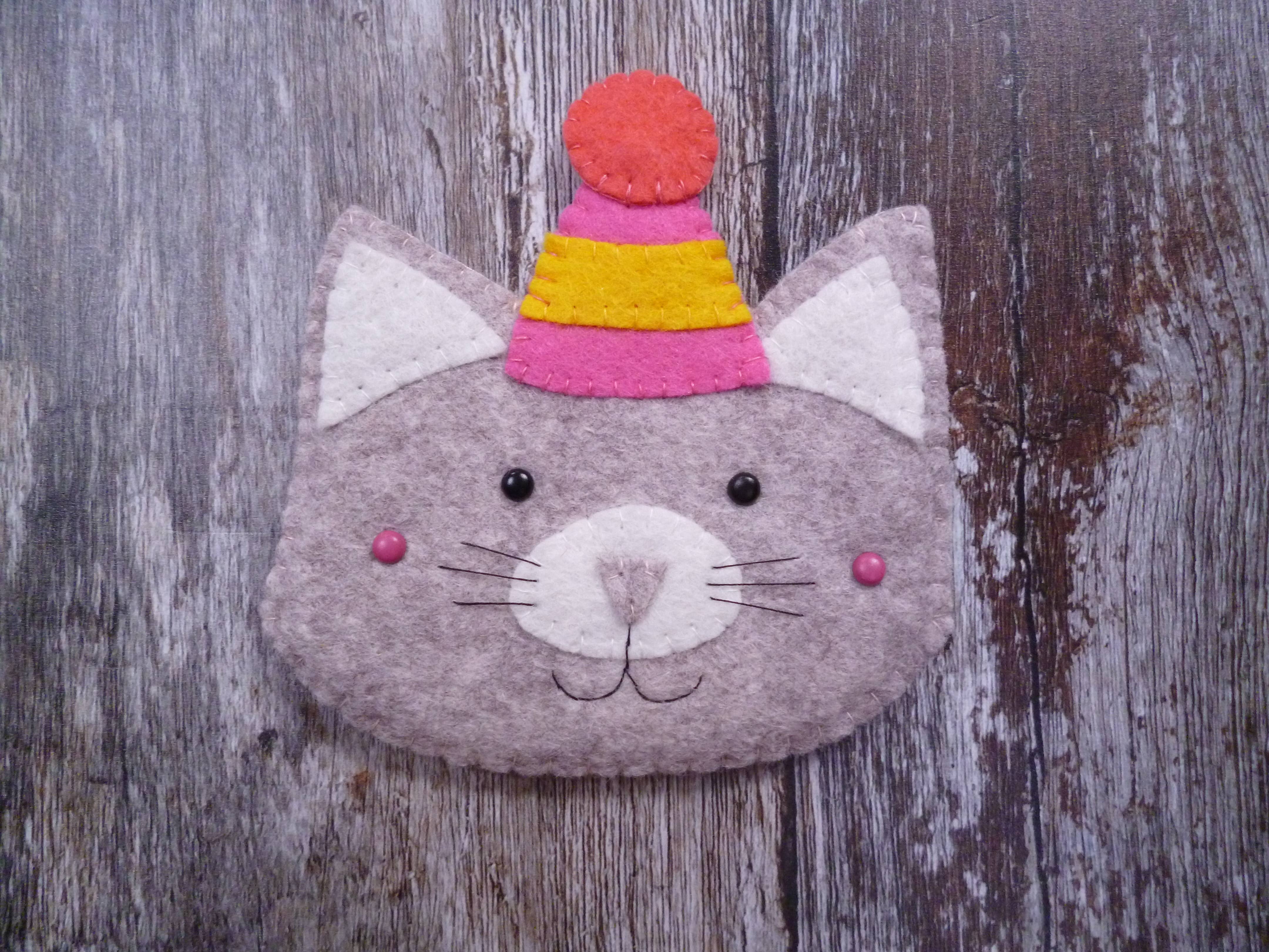 Paper and String Cat Felt Decoration Sewing Kit at Bibelot, Leek