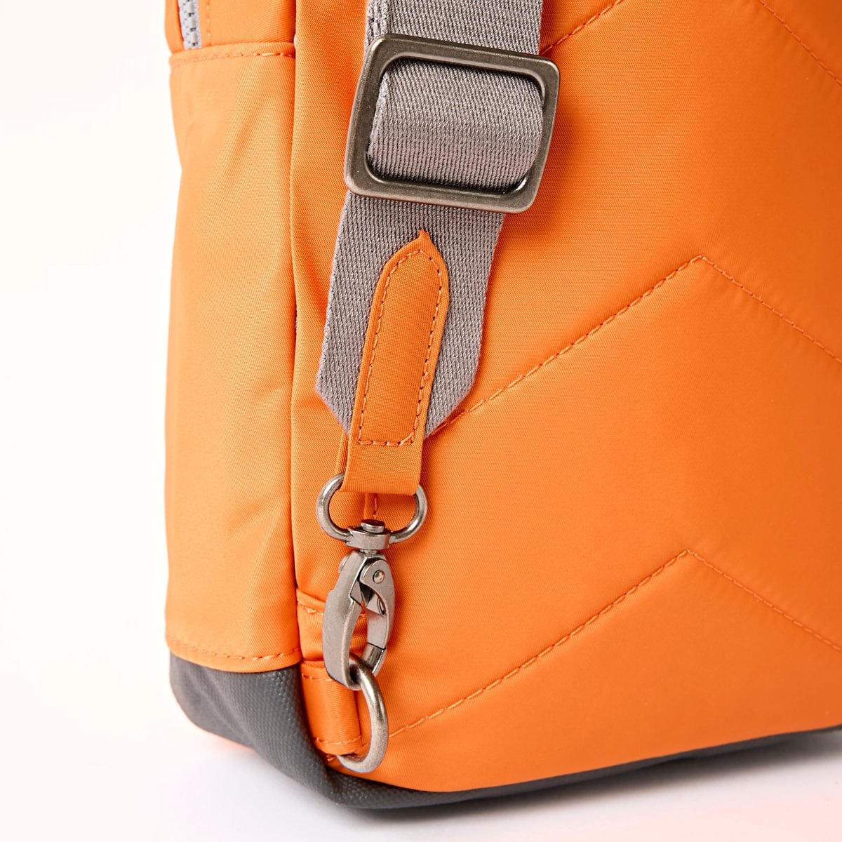 Roka Willesden Sling in Jaffa Orange Nylon - Large Bibelot Leek
