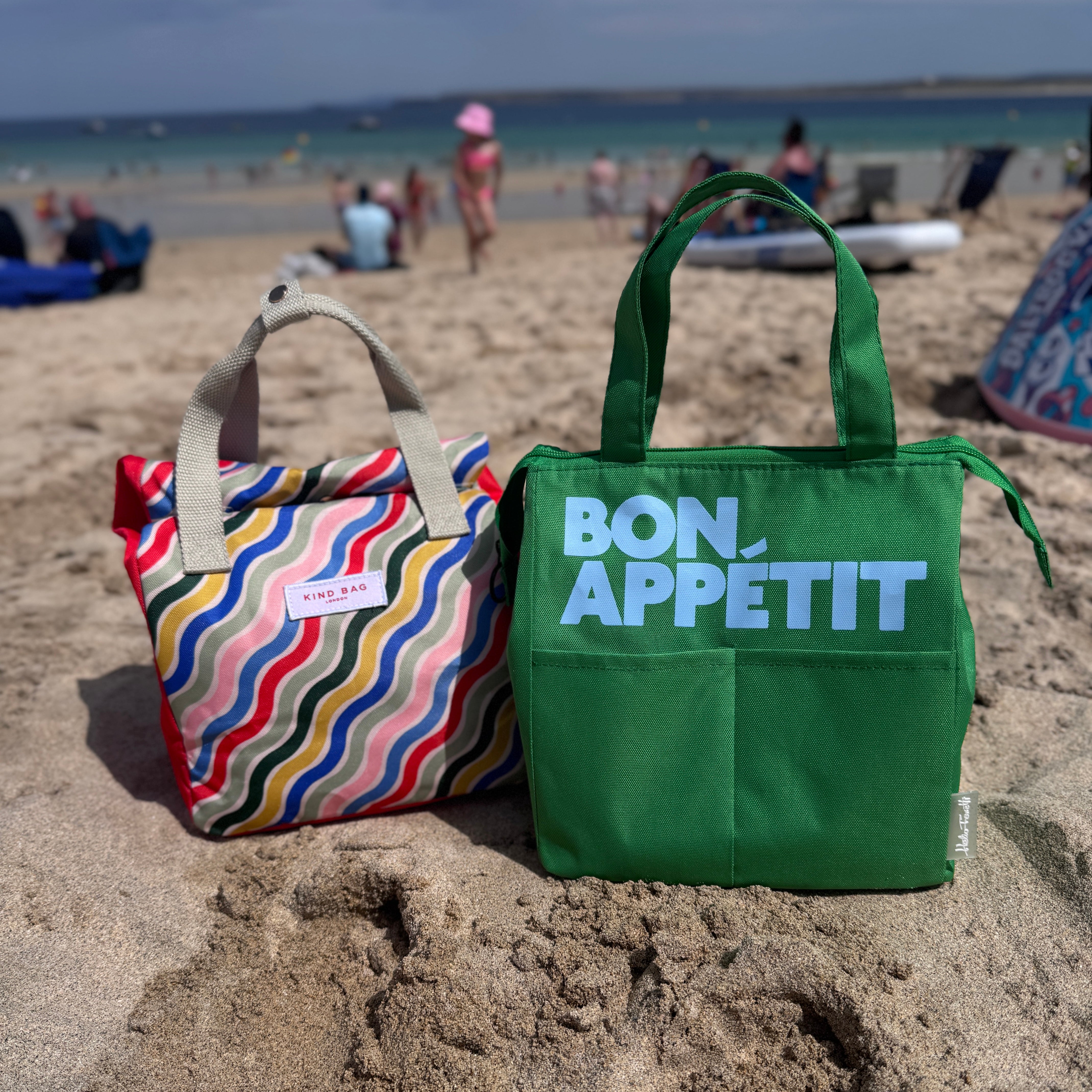 Eco-friendly recycled lunch bags for summer, available at Bibelot Leek