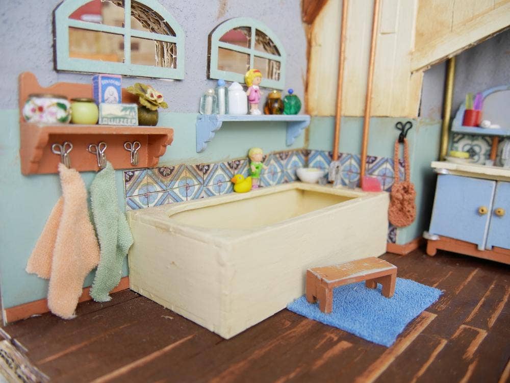 The Mouse Mansion Furniture Kit - Bathroom Sam & Julia UK Stockist