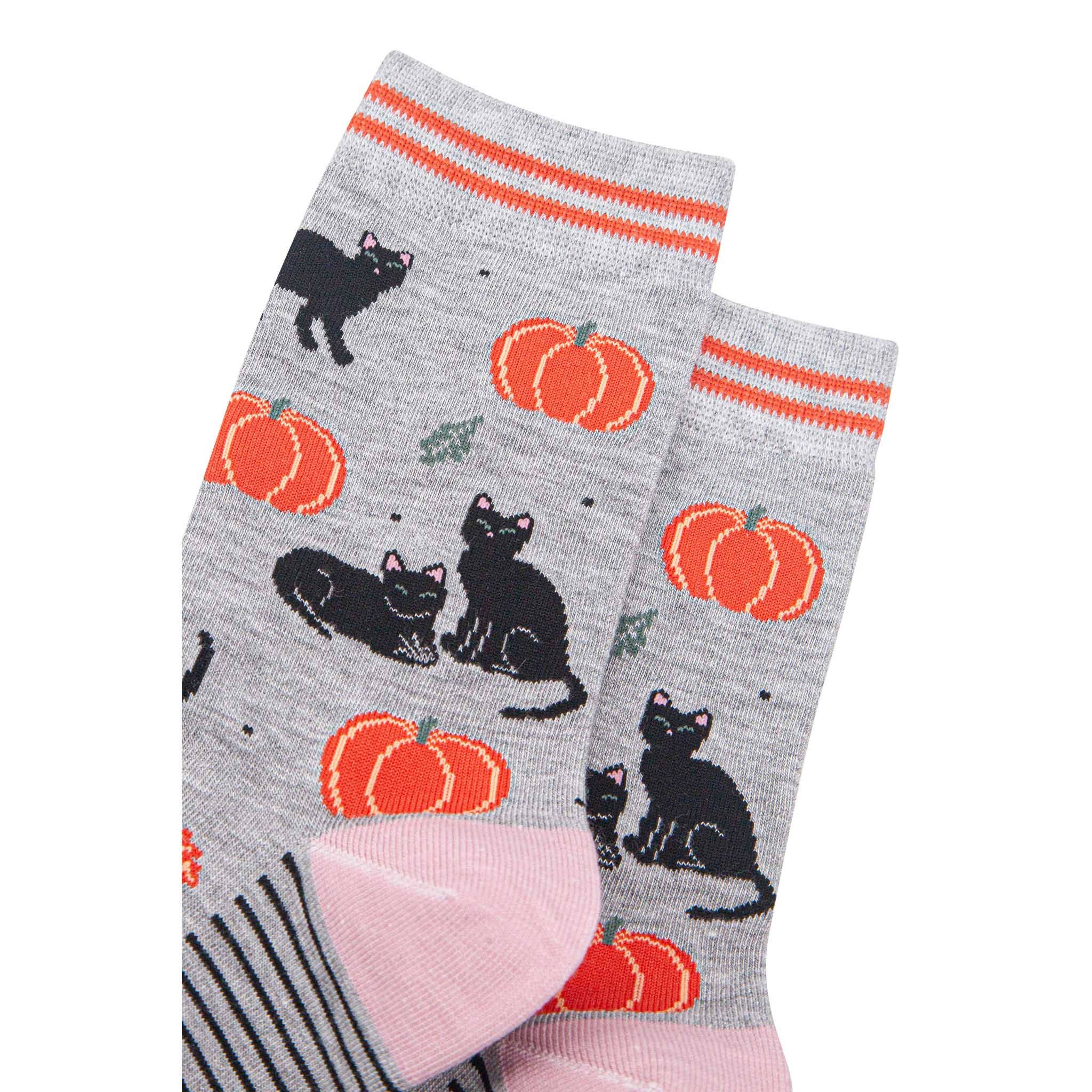 Women's Bamboo Socks - Light Grey/Orange, Cats and Pumpkins