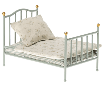 Maileg Vintage Mouse Bed - Mint image 0