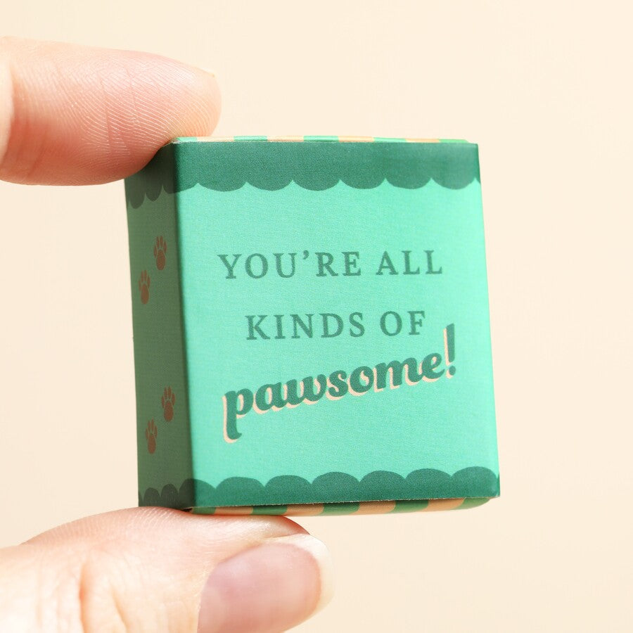 Lisa Angel Tiny Matchbox Ceramic Sausage Dog Token Bibelot Leek